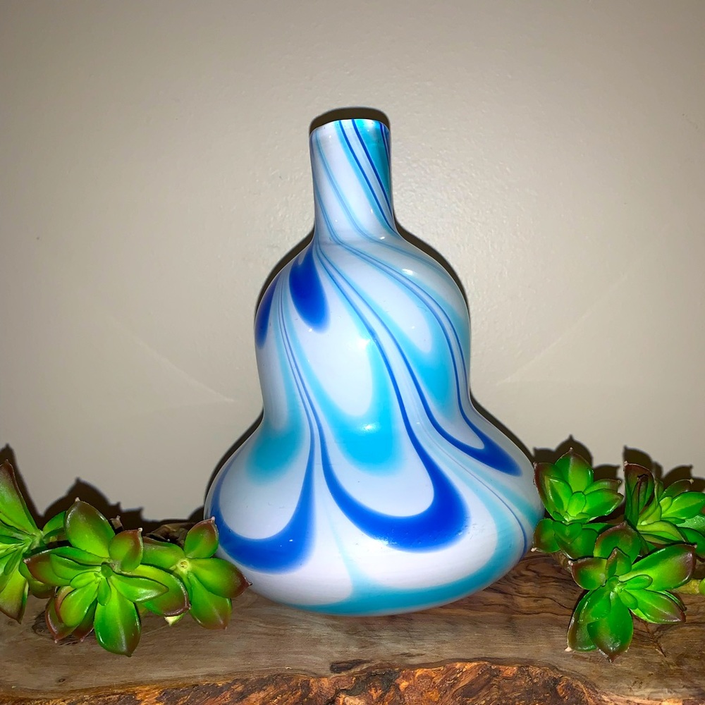 Teal Blue Swirl 7"-Hand Blown-Art  Single Flower Glass Vase. Beautiful Accent